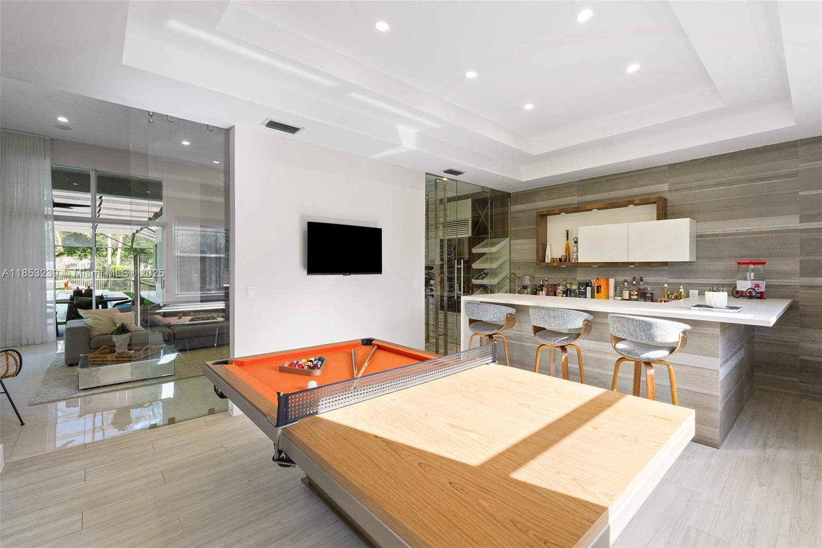 Weston, Florida, 33327, United States, 5 Bedrooms Bedrooms, ,6 BathroomsBathrooms,Residential,For Sale,1919791