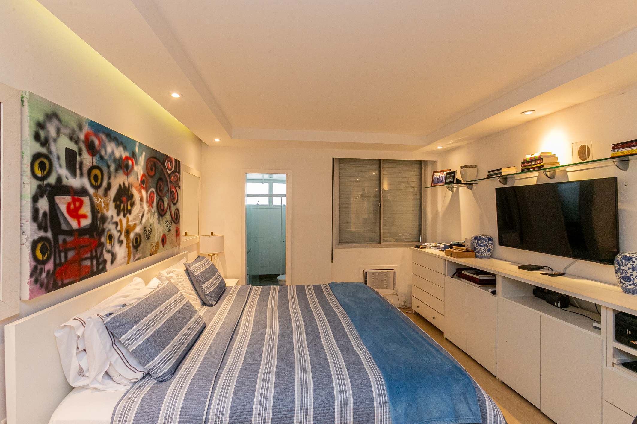  Apartment with a Balcony One Block from the Beach in Leblon - 物件實景
