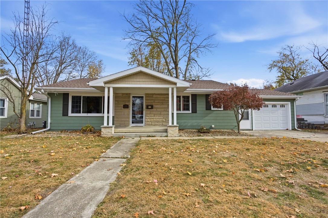Worth St, Sullivan, IL 61951