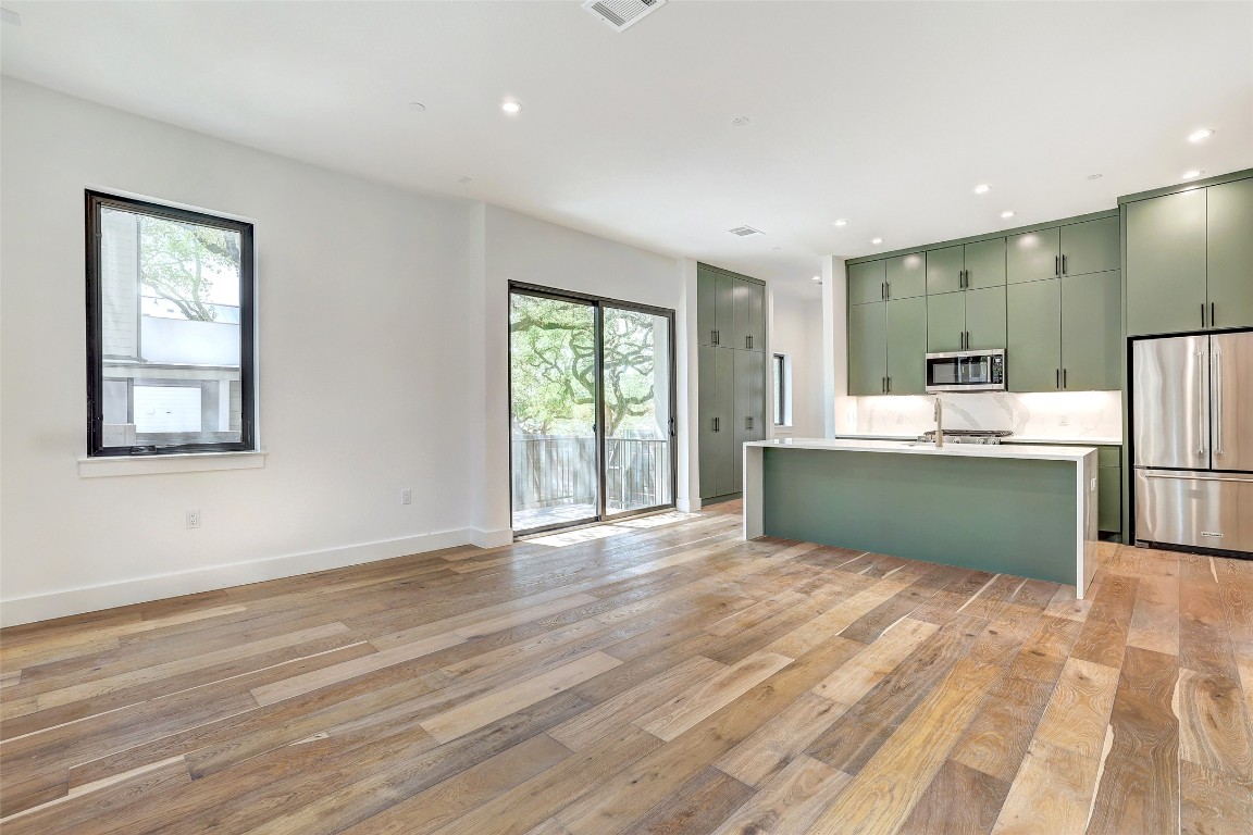 Austin, Texas, 78704, United States, 3 Bedrooms Bedrooms, ,3 BathroomsBathrooms,Residential,For Sale,1848739