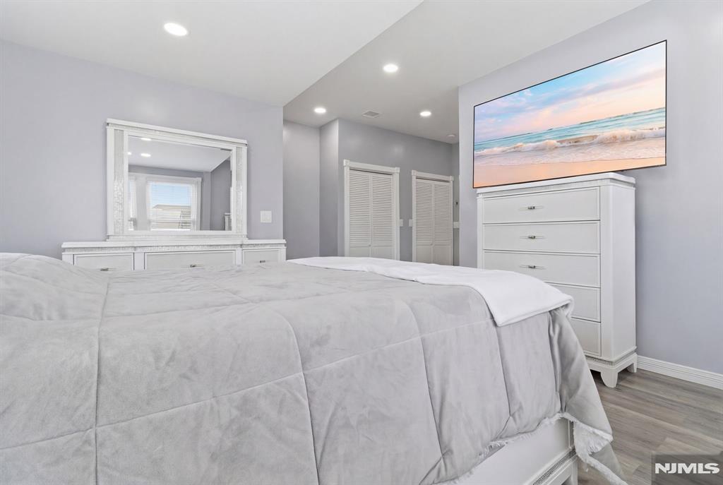 Clifton, New Jersey, 07011, United States, 3 Bedrooms Bedrooms, ,3 BathroomsBathrooms,Residential,For Sale,2028010