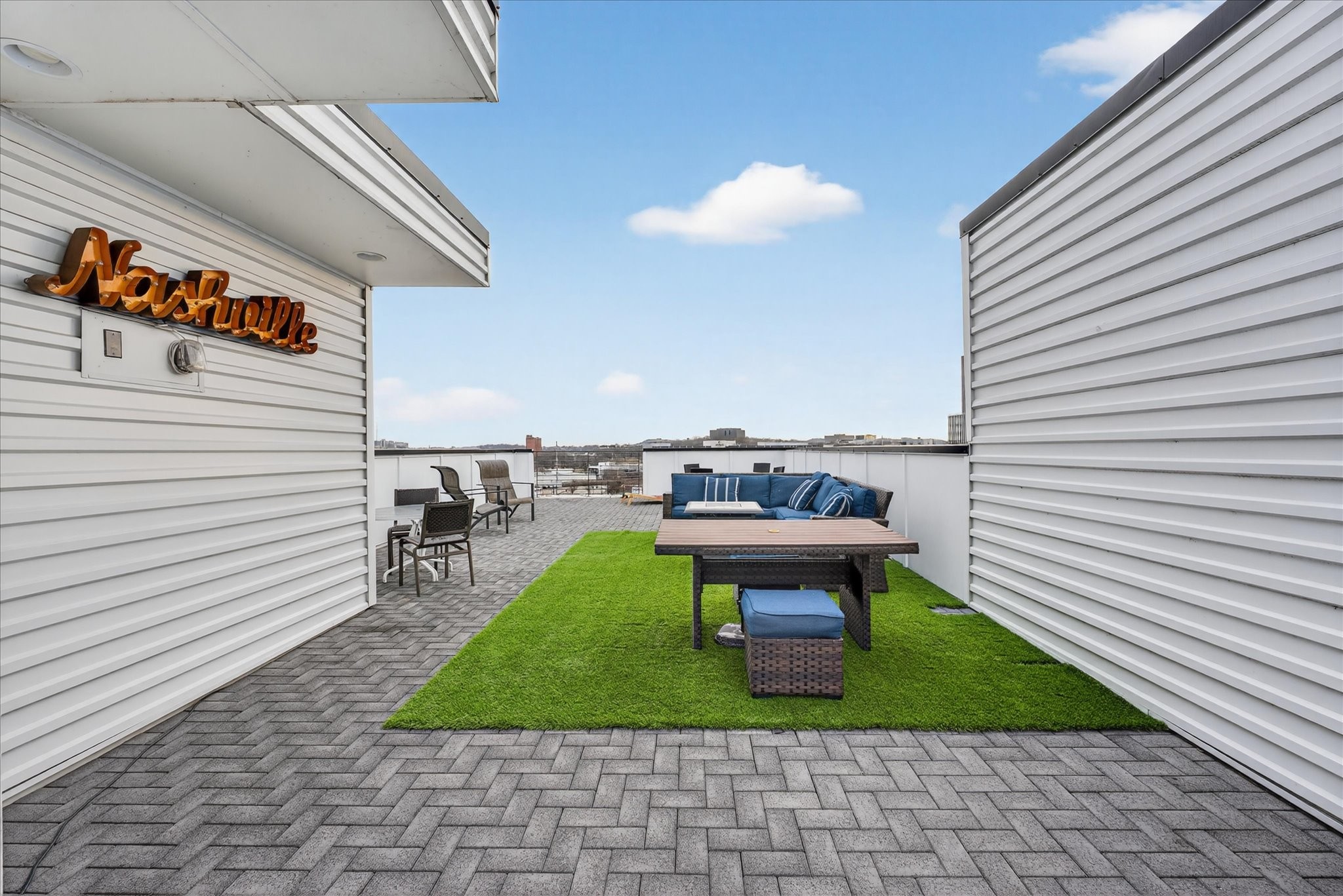 Nashville, Tennessee, 37209, United States, 4 Bedrooms Bedrooms, ,4 BathroomsBathrooms,Residential,For Sale,2005677