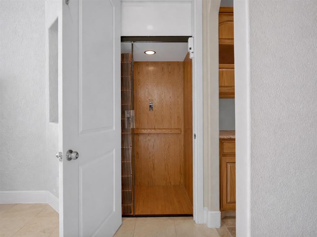 Grand Prairie, Texas, 75104, United States, 4 Bedrooms Bedrooms, ,5 BathroomsBathrooms,Residential,For Sale,2018050