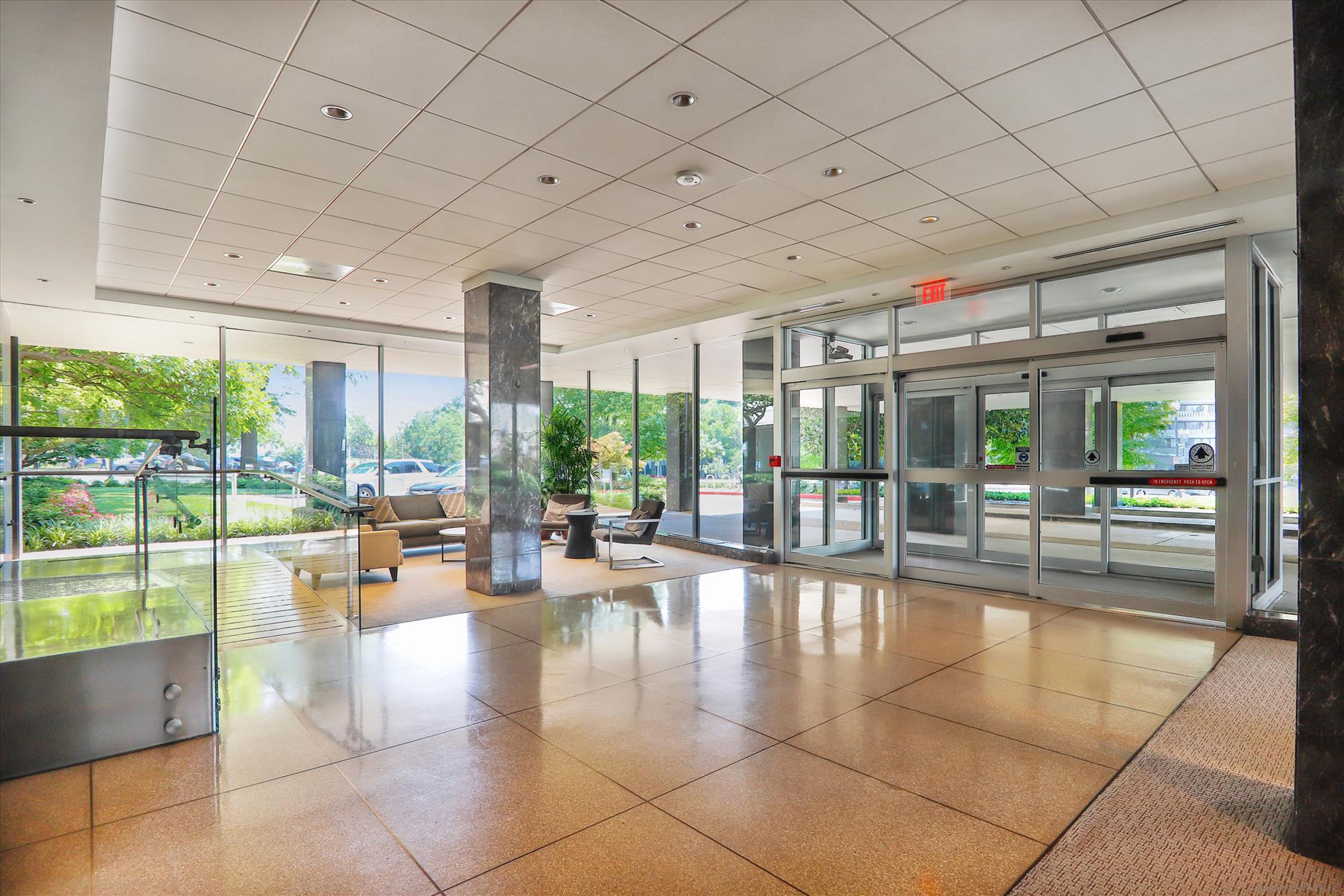  2475 Virginia Avenue NW, Washington, DC, 20037 - 物件實景