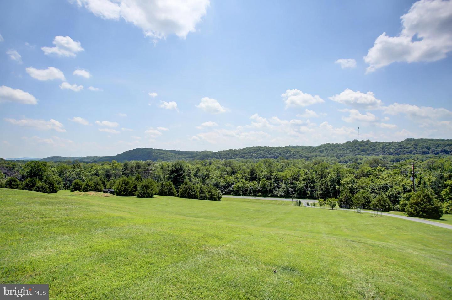 Big Pool, Maryland, 21711, United States, 5 Bedrooms Bedrooms, ,4 BathroomsBathrooms,Residential,For Sale,1897017