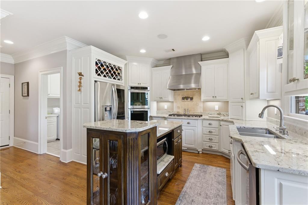Gainesville, Georgia, 30504, United States, 4 Bedrooms Bedrooms, ,4 BathroomsBathrooms,Residential,For Sale,2049252