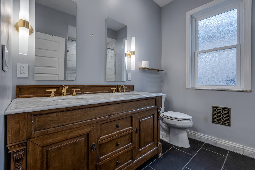 Highland Park, Pennsylvania, 15206, United States, 4 Bedrooms Bedrooms, ,3 BathroomsBathrooms,Residential,For Sale,1924844