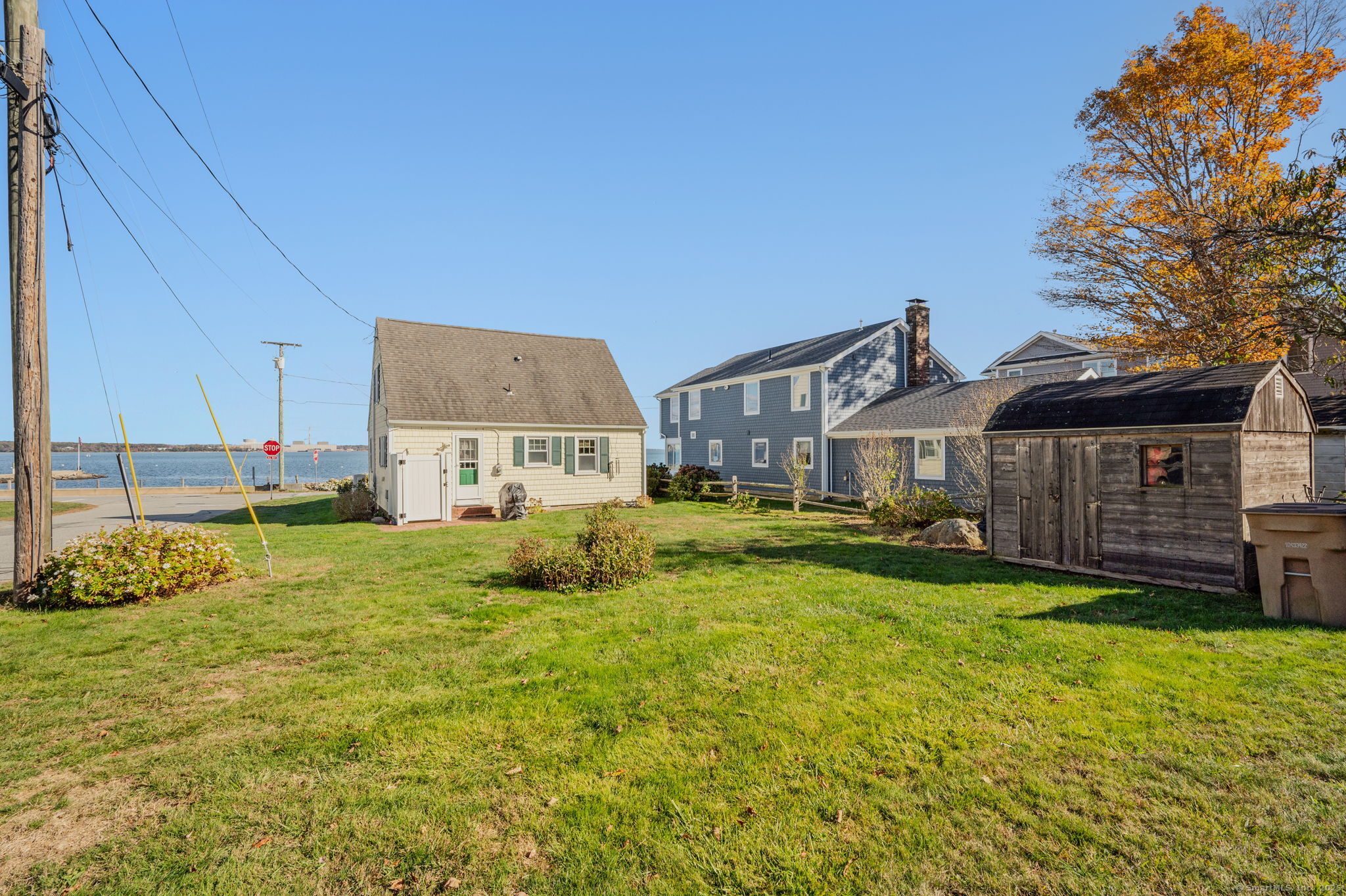 East Lyme, Connecticut, 06357, United States, 3 Bedrooms Bedrooms, ,1 BathroomBathrooms,Residential,For Sale,1987799