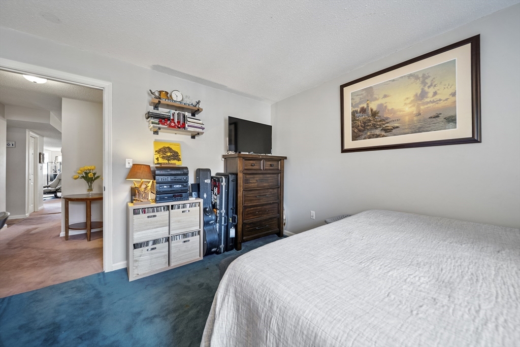 Salem, Massachusetts, 01970, United States, 3 Bedrooms Bedrooms, ,3 BathroomsBathrooms,Residential,For Sale,1990420