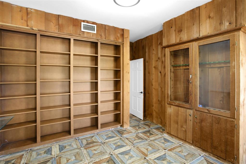 Lake Charles, Louisiana, 70605, United States, 4 Bedrooms Bedrooms, ,4 BathroomsBathrooms,Residential,For Sale,1979416