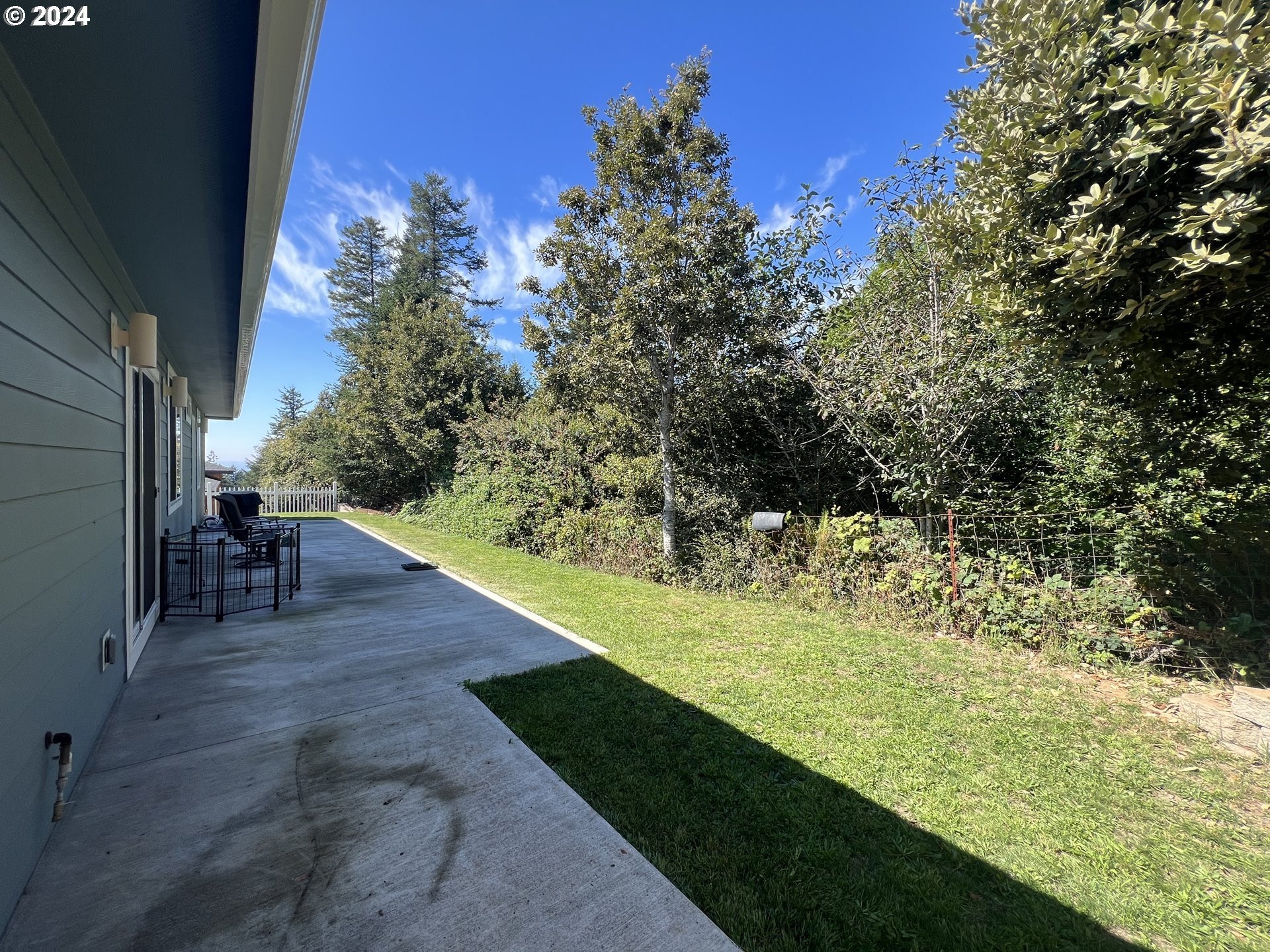 Brookings, Oregon, 97415, United States, 3 Bedrooms Bedrooms, ,3 BathroomsBathrooms,Residential,For Sale,1935245