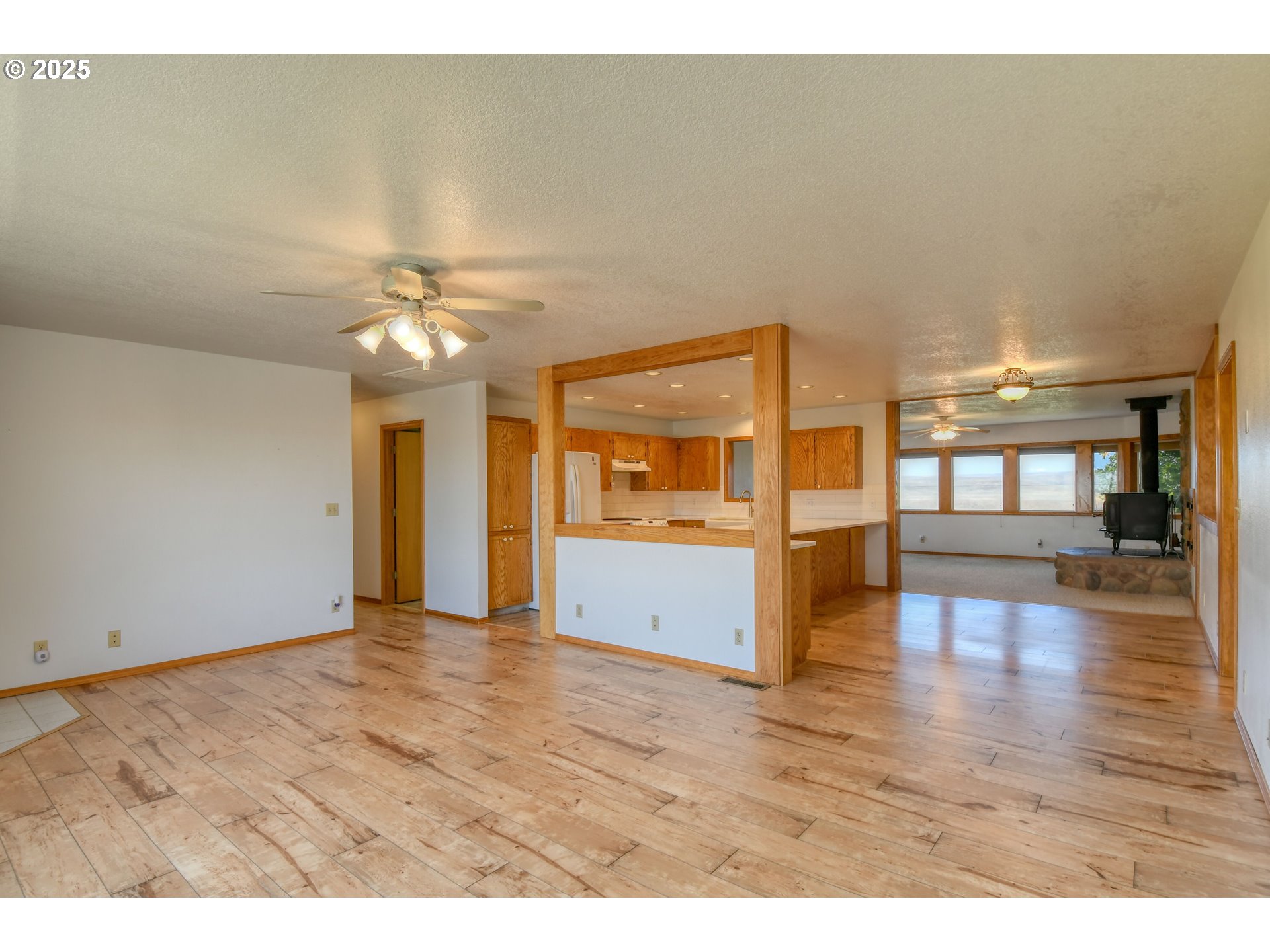 Pendleton, Oregon, 97801, United States, 3 Bedrooms Bedrooms, ,3 BathroomsBathrooms,Residential,For Sale,1891177