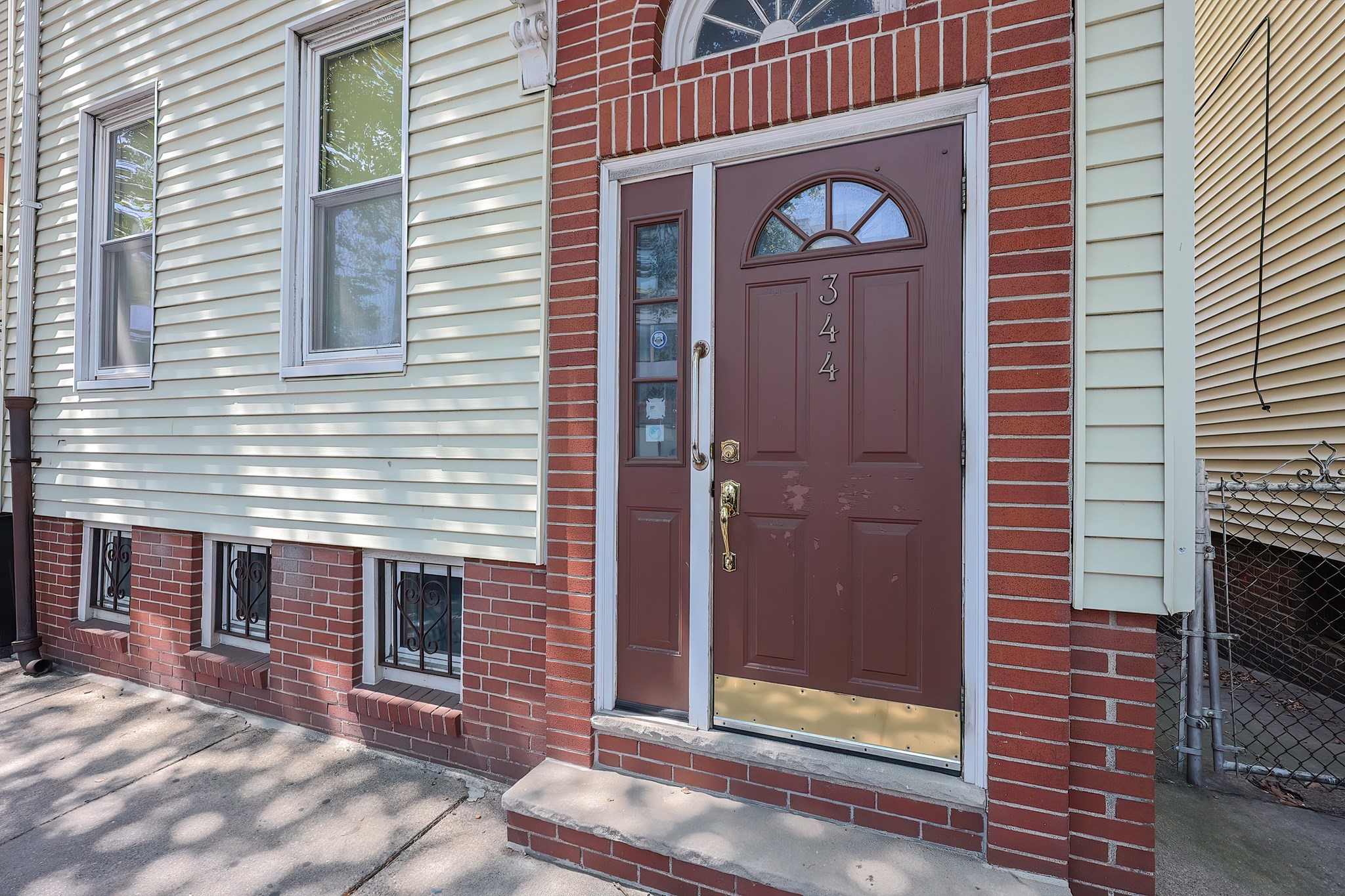East Boston, Massachusetts, 02128, United States, 3 Bedrooms Bedrooms, ,3 BathroomsBathrooms,Residential,For Sale,1910714