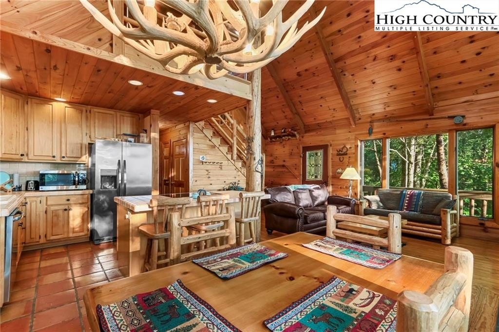 Ferguson, North Carolina, 28624, United States, 3 Bedrooms Bedrooms, ,2 BathroomsBathrooms,Residential,For Sale,1984424