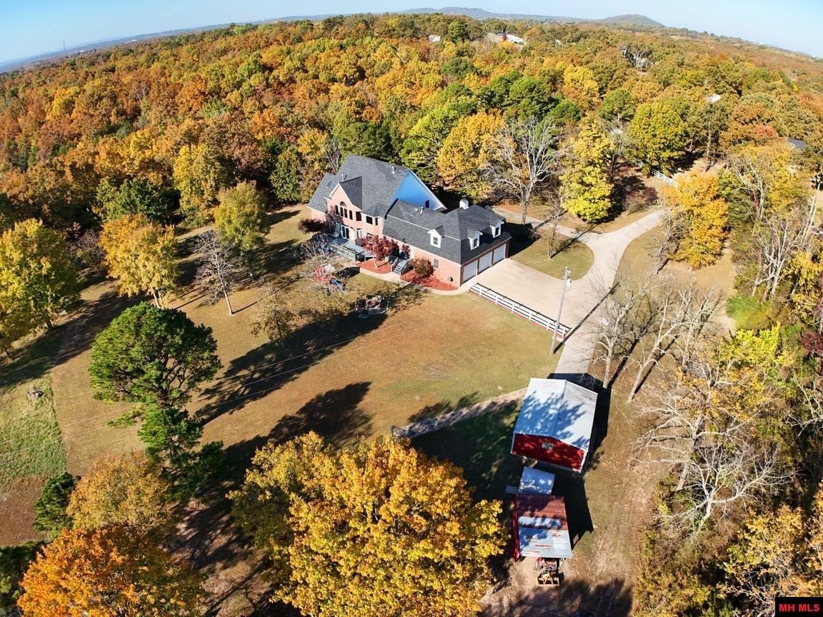 Mountain Home, Arkansas, 72653, United States, 4 Bedrooms Bedrooms, ,5 BathroomsBathrooms,Residential,For Sale,2018270