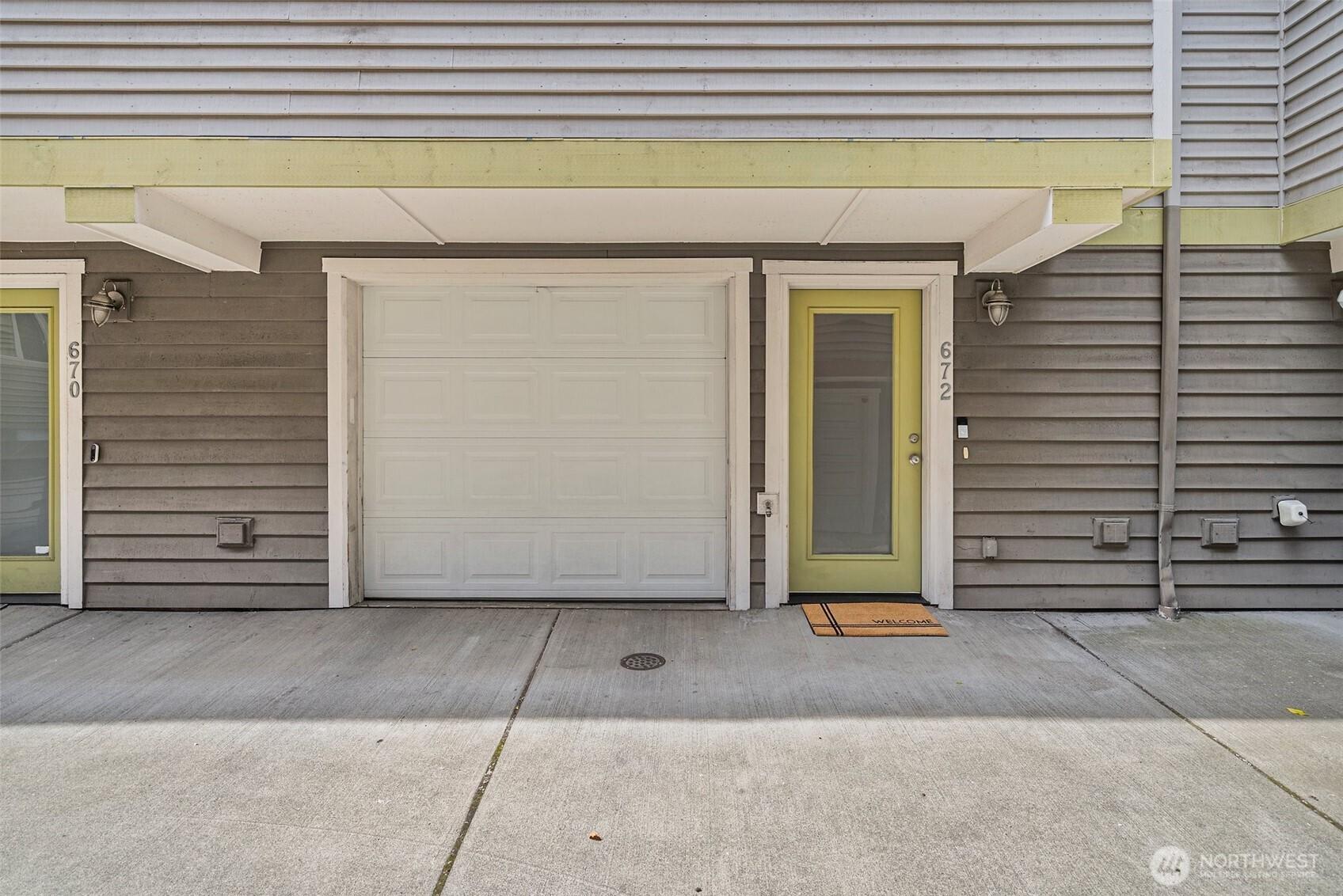 SEATTLE, Washington, 98105, United States, 3 Bedrooms Bedrooms, ,3 BathroomsBathrooms,Residential,For Sale,1875304