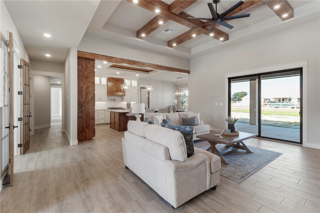 Bryan, Texas, 77808, United States, 4 Bedrooms Bedrooms, ,4 BathroomsBathrooms,Residential,For Sale,1982862