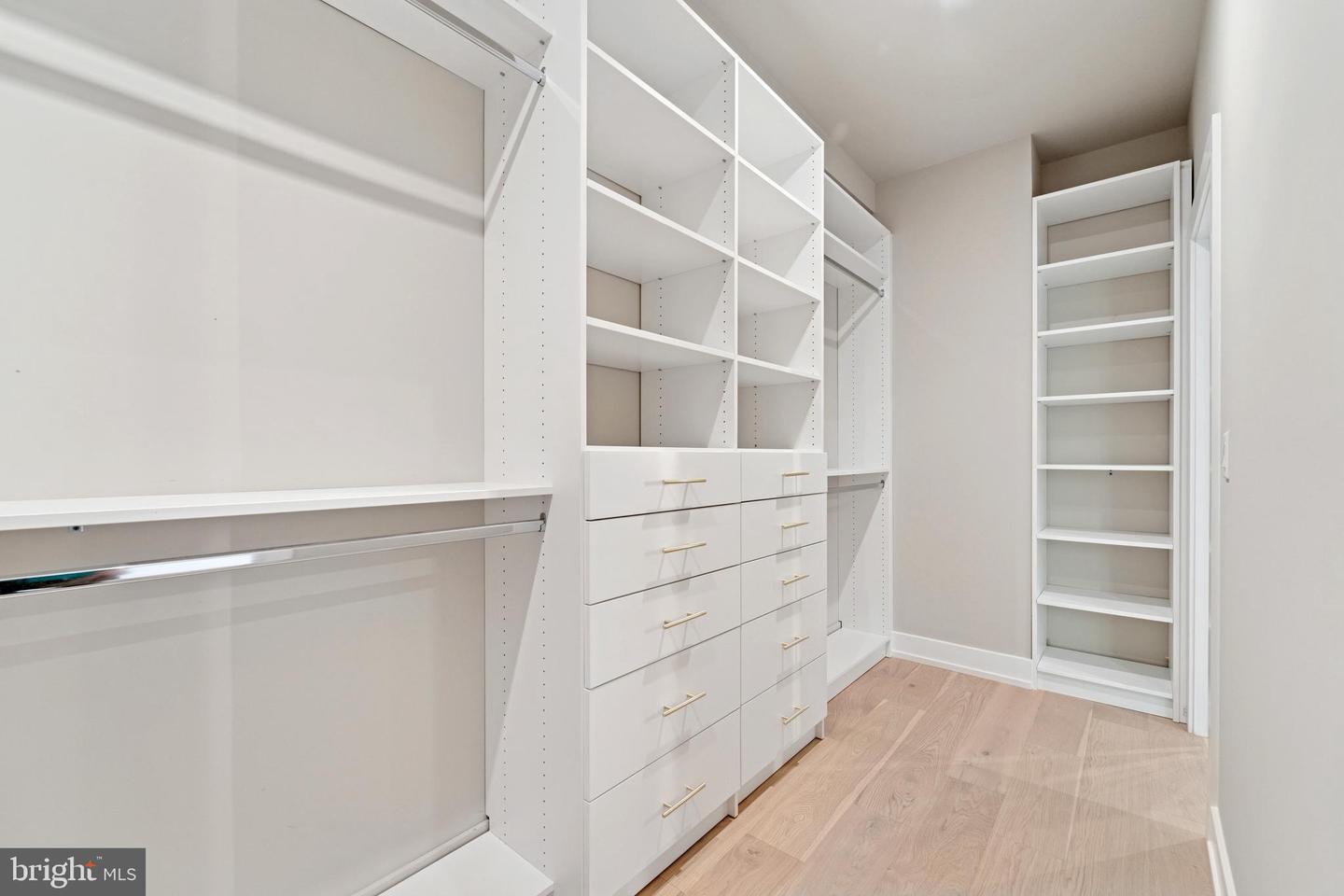 Philadelphia, Pennsylvania, 19128, United States, 4 Bedrooms Bedrooms, ,4 BathroomsBathrooms,Residential,For Sale,1941975