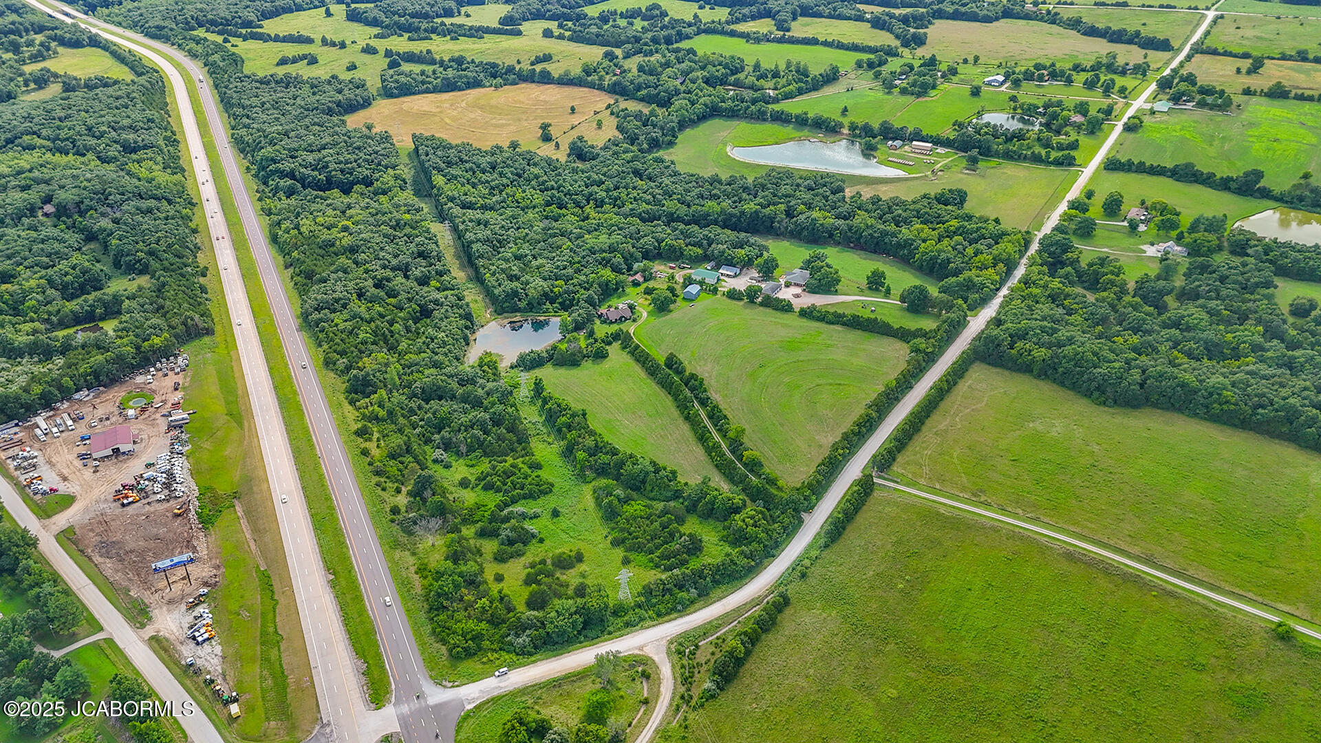 New Bloomfield, Missouri, 65063, United States, 3 Bedrooms Bedrooms, ,2 BathroomsBathrooms,Residential,For Sale,1978608