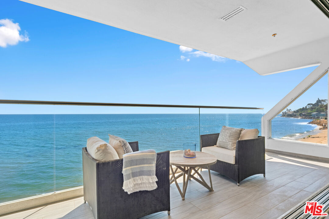 Malibu, California, 90265, United States, 3 Bedrooms Bedrooms, ,4 BathroomsBathrooms,Residential,For Sale,1722107