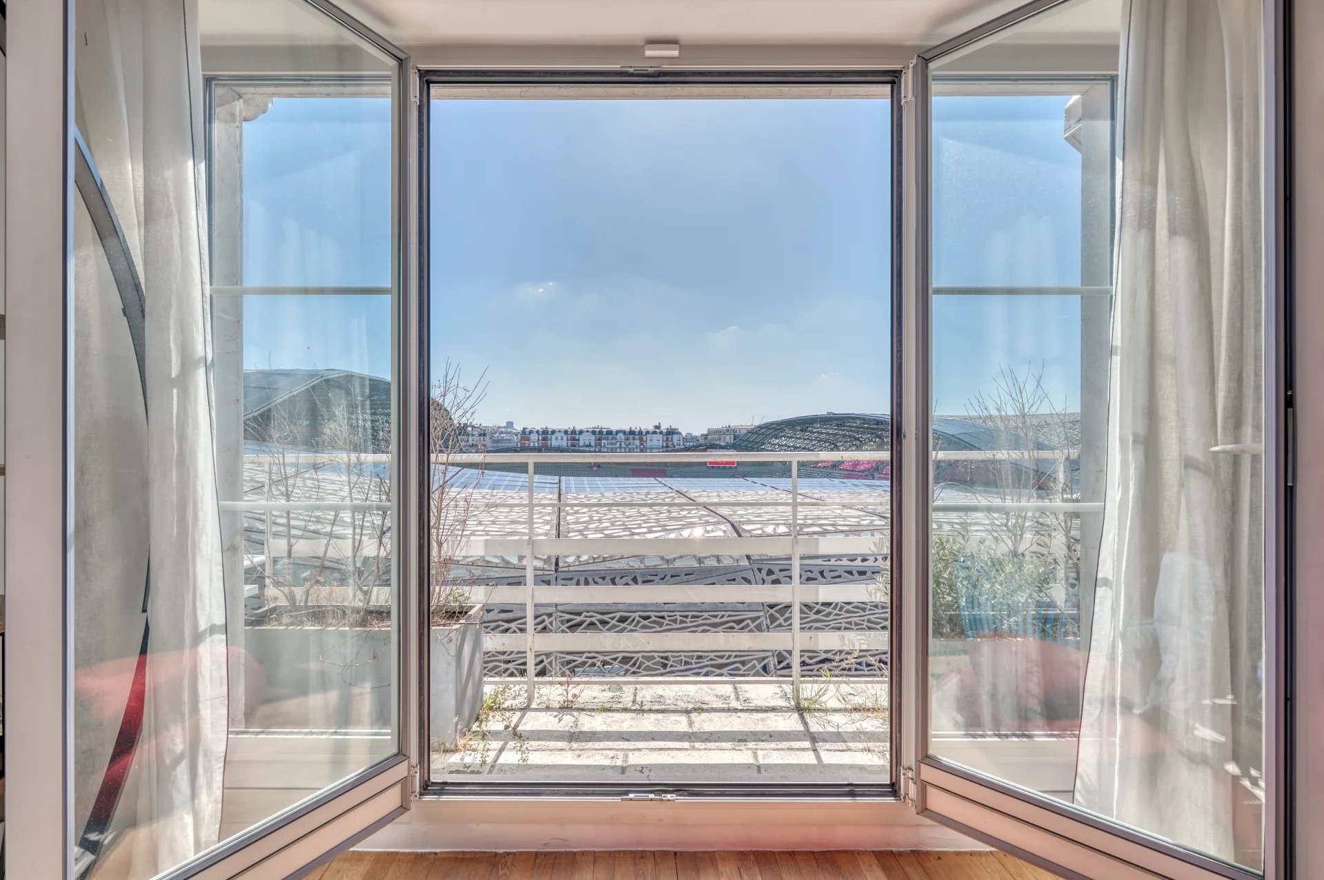 Paris 16th, Île-de-France, 75016, FR, 2 Bedrooms Bedrooms, ,3 BathroomsBathrooms,Residential,For Sale,1837594