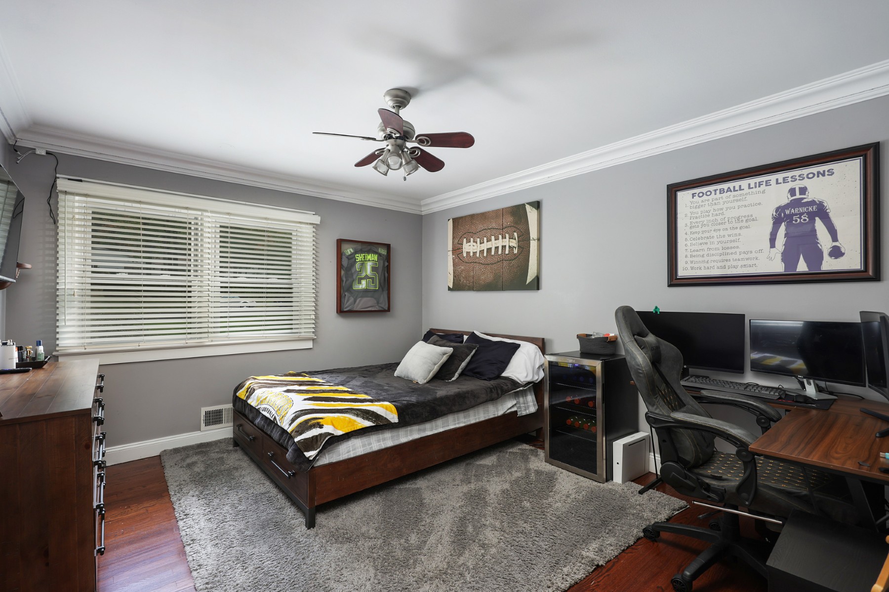  Inviting Ranch Home Offers Exceptional Indoor-Outdoor Entertainment Spaces - 物件實景