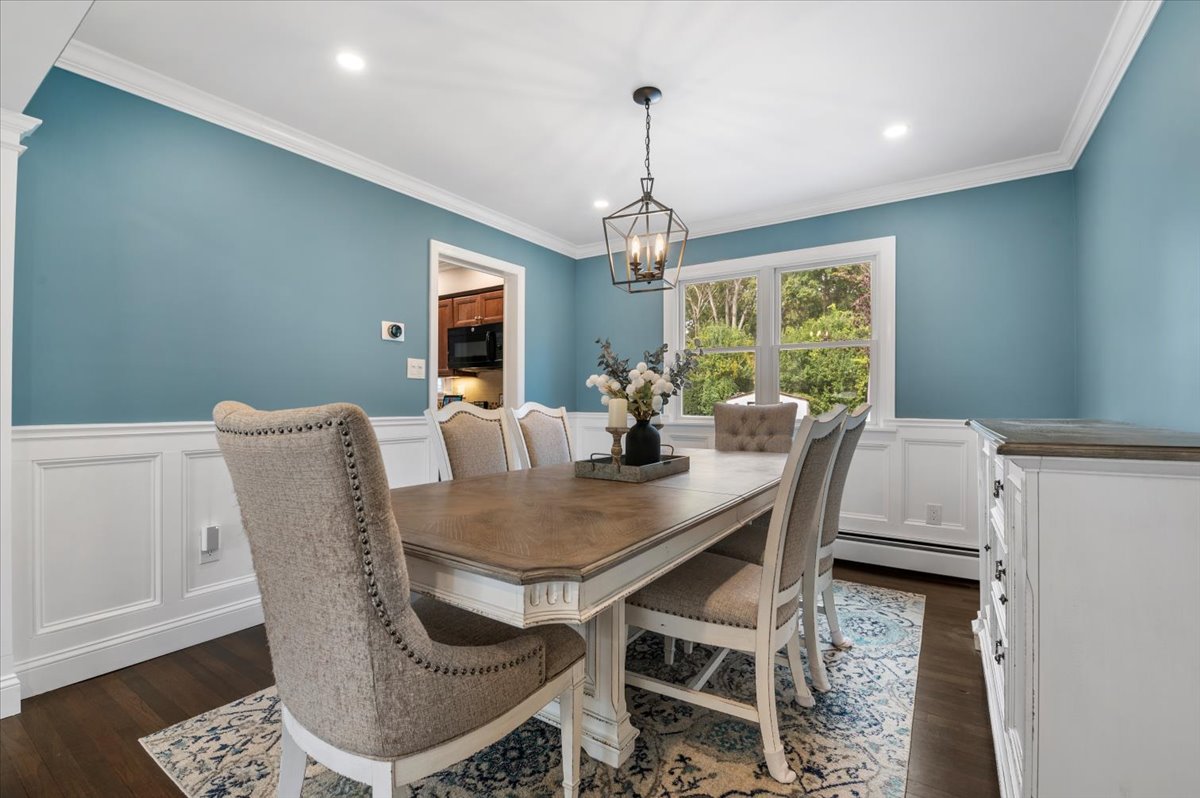 Sayville, New York, 11782, United States, 4 Bedrooms Bedrooms, ,3 BathroomsBathrooms,Residential,For Sale,1982763