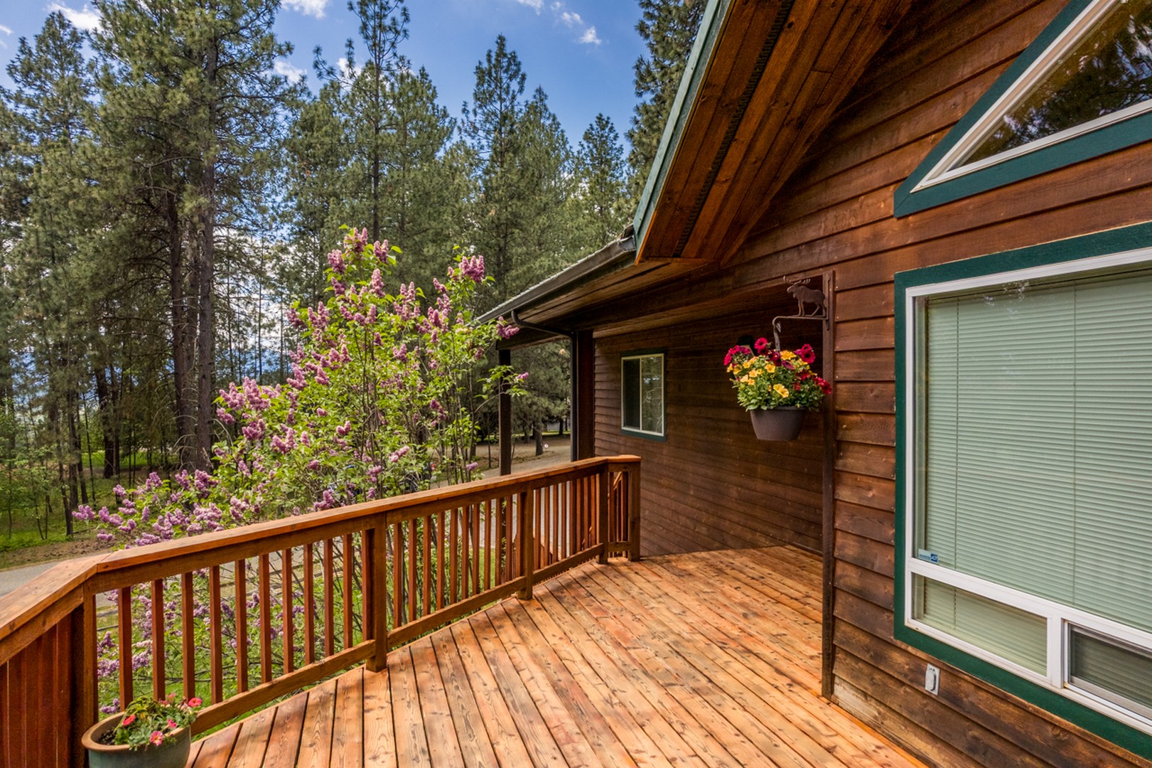 Moyie Springs, Idaho, 83845, United States, 4 Bedrooms Bedrooms, ,3 BathroomsBathrooms,Residential,For Sale,2033523