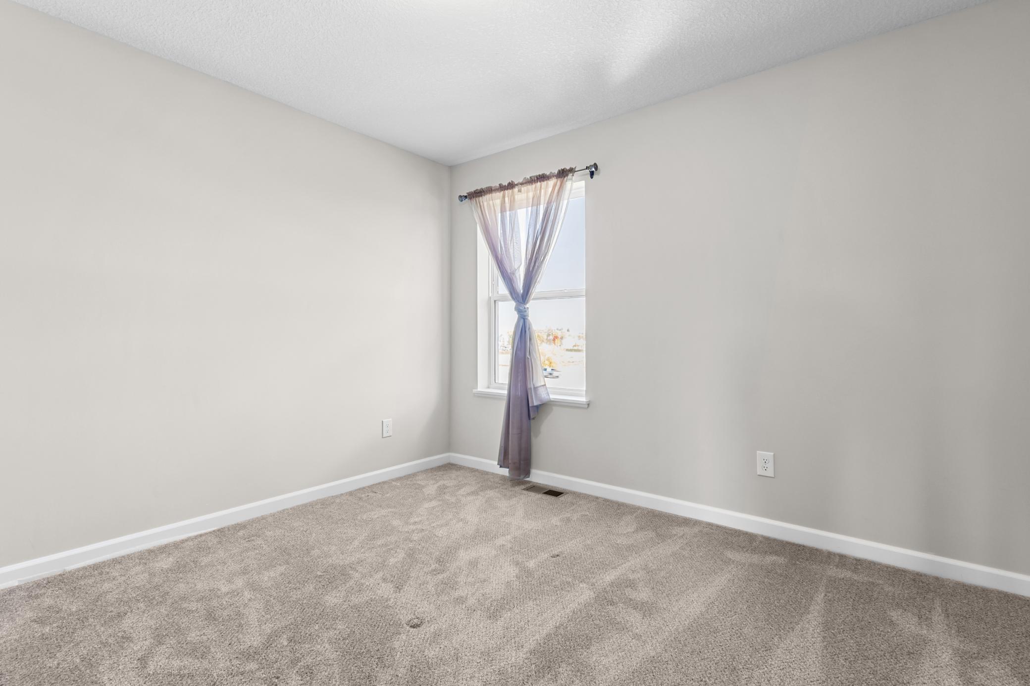 Farmington, Minnesota, 55024, United States, 4 Bedrooms Bedrooms, ,2 BathroomsBathrooms,Residential,For Sale,1991916