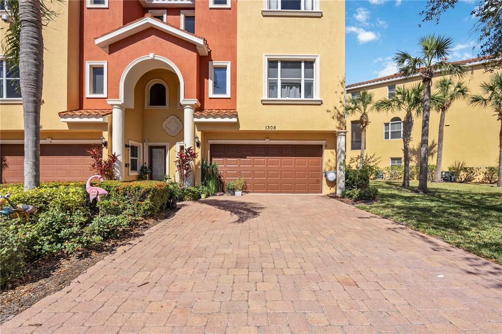 Palmetto, Florida, 34221, United States, 4 Bedrooms Bedrooms, ,4 BathroomsBathrooms,Residential,For Sale,1901501