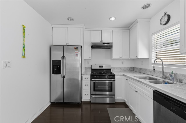 Los Angeles, California, 90031, United States, 2 Bedrooms Bedrooms, ,1 BathroomBathrooms,Residential,For Sale,1982653