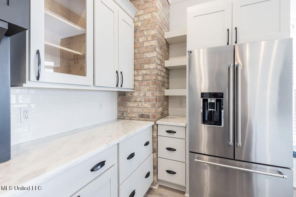 Gulfport, Mississippi, 39501, United States, 4 Bedrooms Bedrooms, ,3 BathroomsBathrooms,Residential,For Sale,1974056