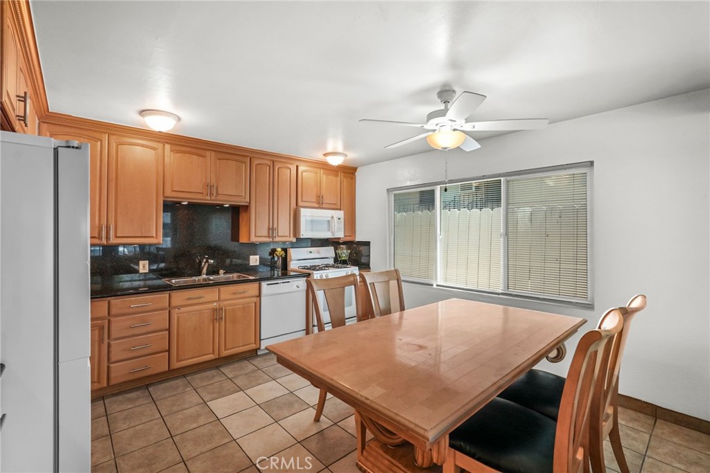 Burbank, California, 91501, United States, 2 Bedrooms Bedrooms, ,2 BathroomsBathrooms,Residential,For Sale,1889900