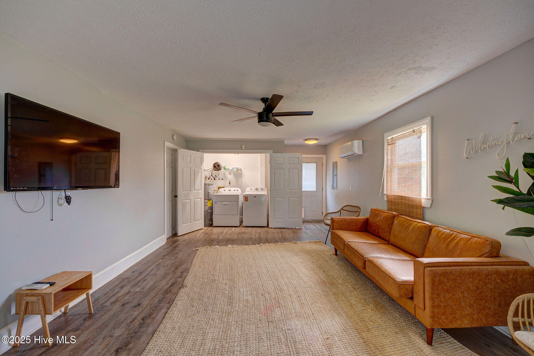 Wilmington, North Carolina, 28409, United States, 3 Bedrooms Bedrooms, ,3 BathroomsBathrooms,Residential,For Sale,1926442