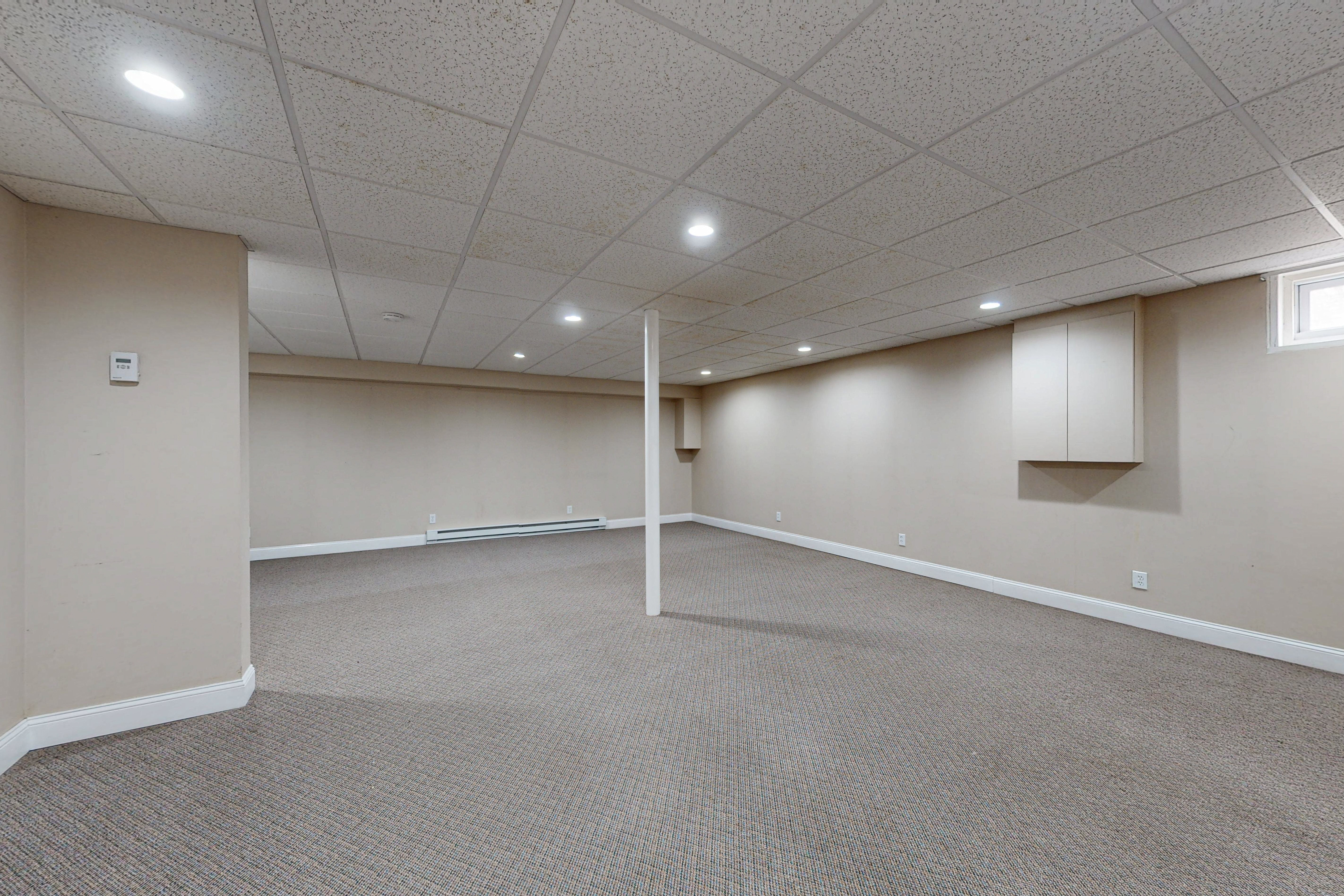  Stunning Colonial on Danbury