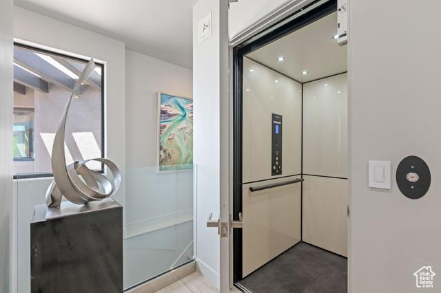 St. George, Utah, 84770, United States, 4 Bedrooms Bedrooms, ,4 BathroomsBathrooms,Residential,For Sale,1982839