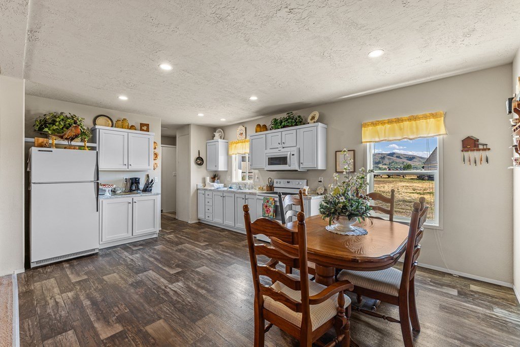 Council, Idaho, 83612, United States, 3 Bedrooms Bedrooms, ,Residential,For Sale,1924209