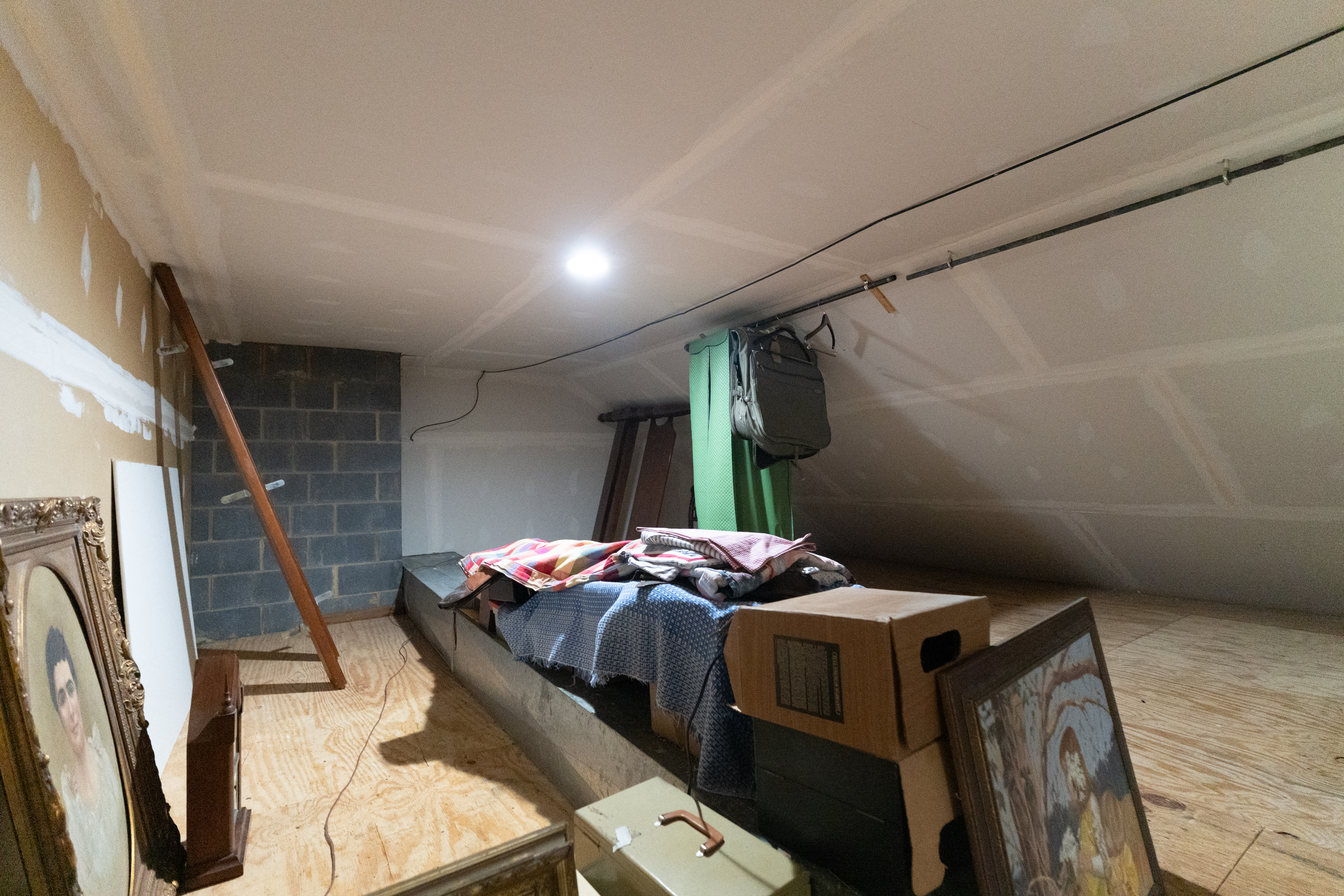  5614 Hot Springs Rd - 物件實景