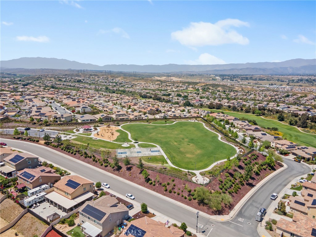 Beaumont, California, 92223, United States, 3 Bedrooms Bedrooms, ,2 BathroomsBathrooms,Residential,For Sale,1983503