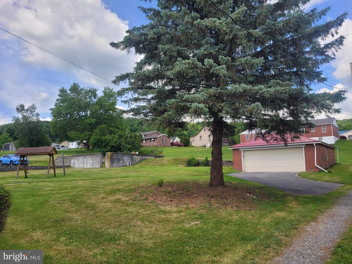 Main St, Davidsville, PA 15928