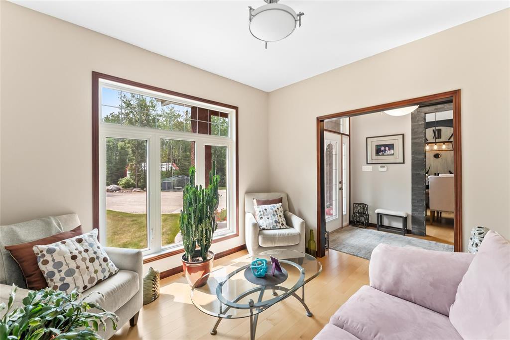 BALSAM BAY, Manitoba, R0E 0B0, CA, 4 Bedrooms Bedrooms, ,3 BathroomsBathrooms,Residential,For Sale,1913140
