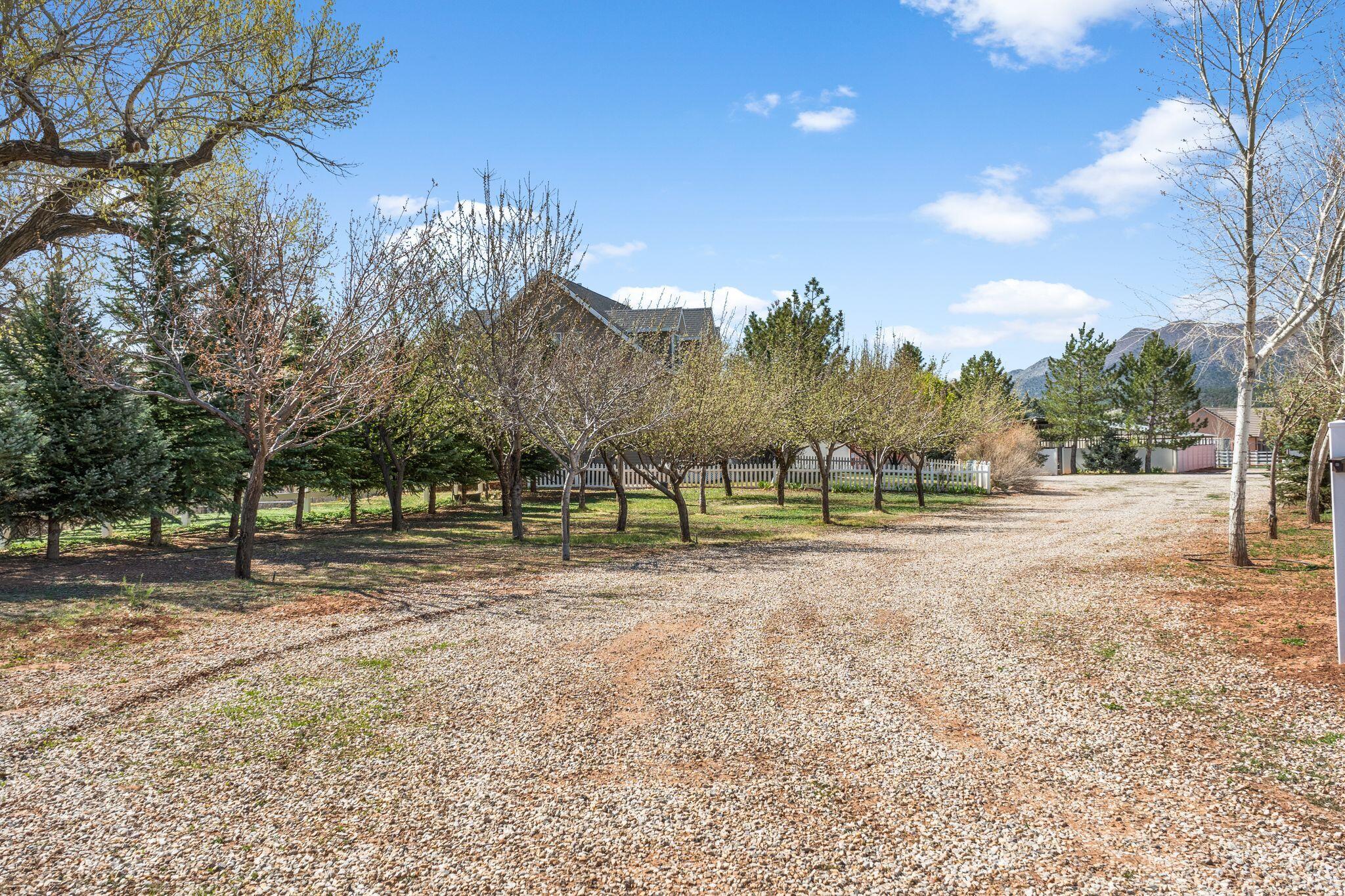 New Harmony, Utah, 84757, United States, 4 Bedrooms Bedrooms, ,4 BathroomsBathrooms,Residential,For Sale,1763524