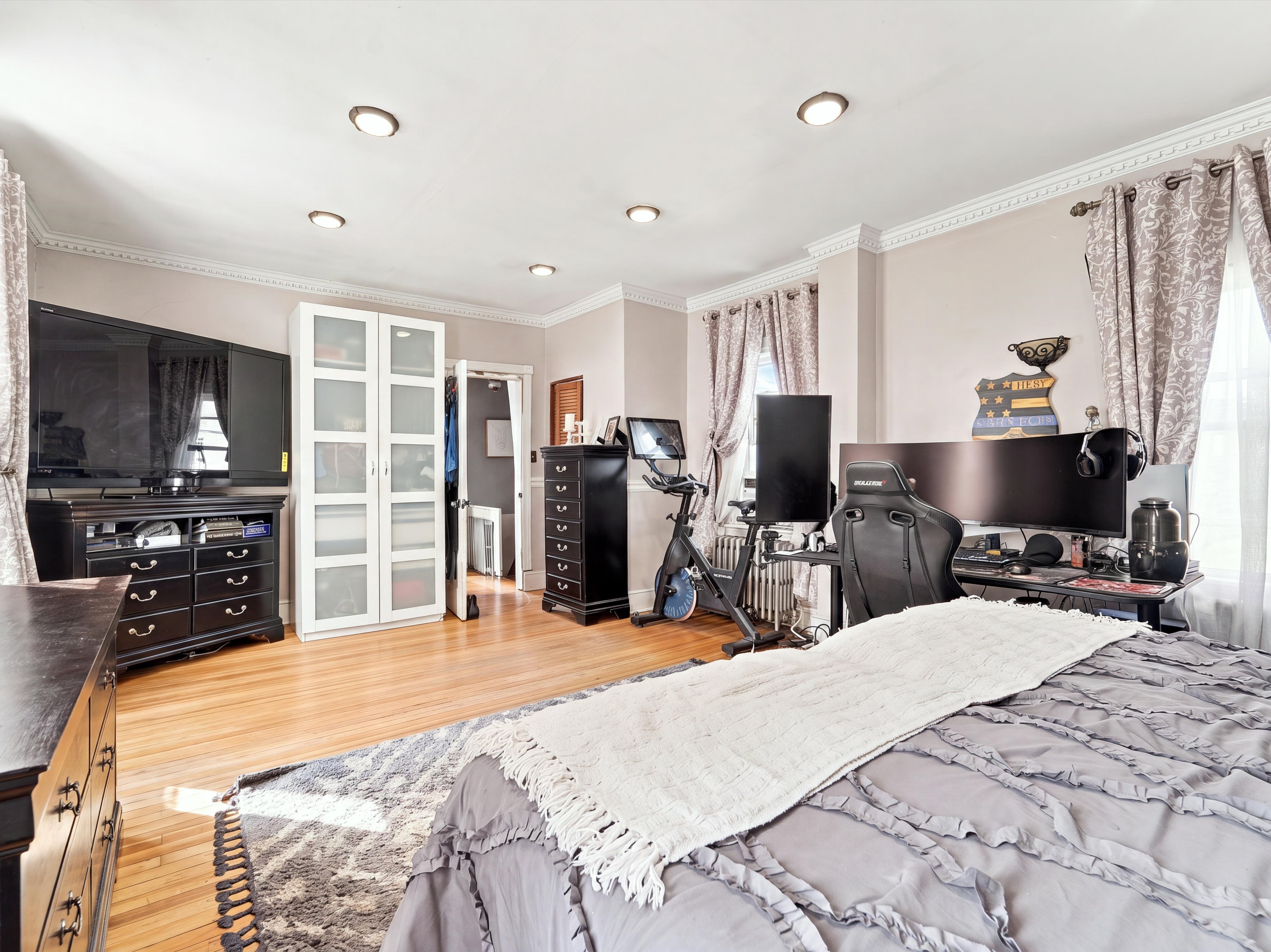  143 Oliver Avenue - 物件實景