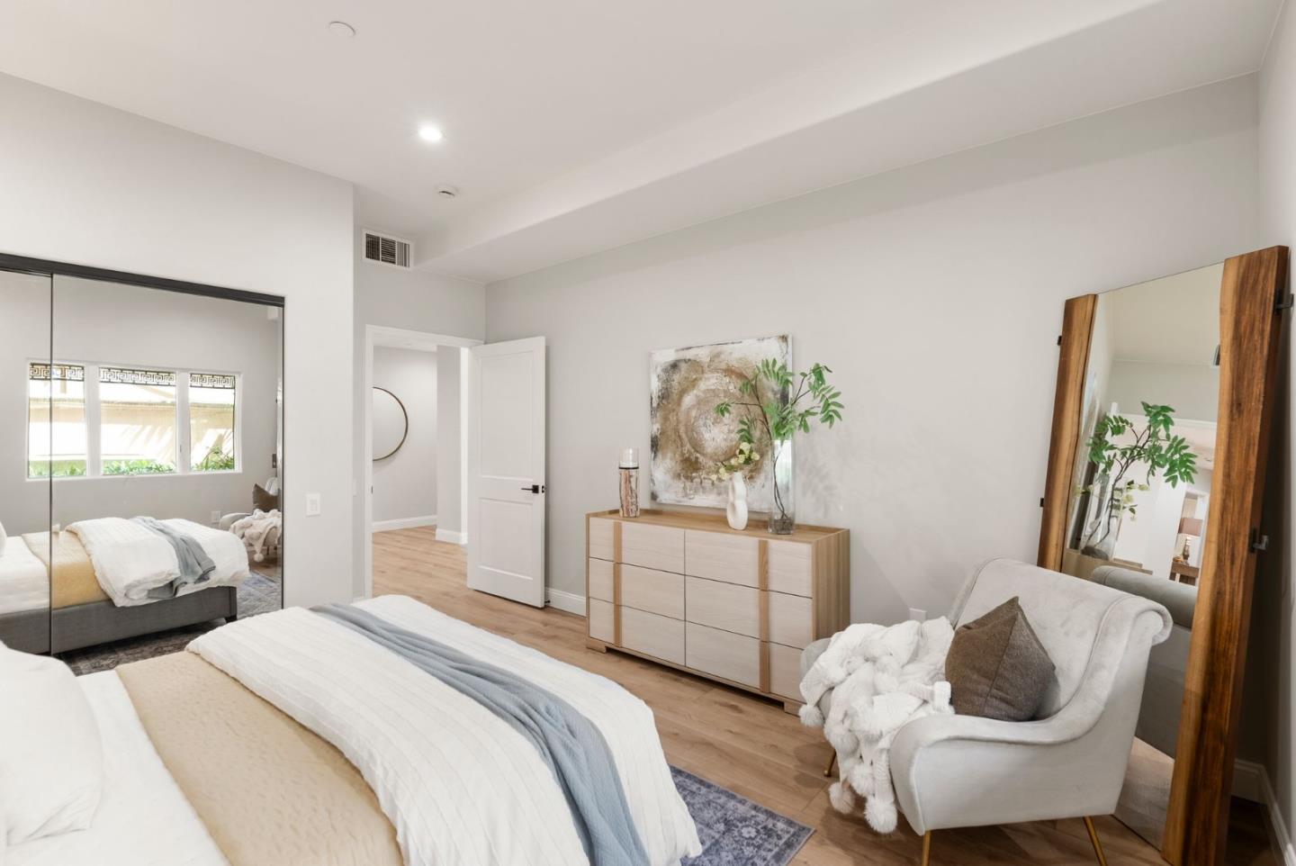 Palo Alto, California, 94306, United States, 2 Bedrooms Bedrooms, ,2 BathroomsBathrooms,Residential,For Sale,1804042