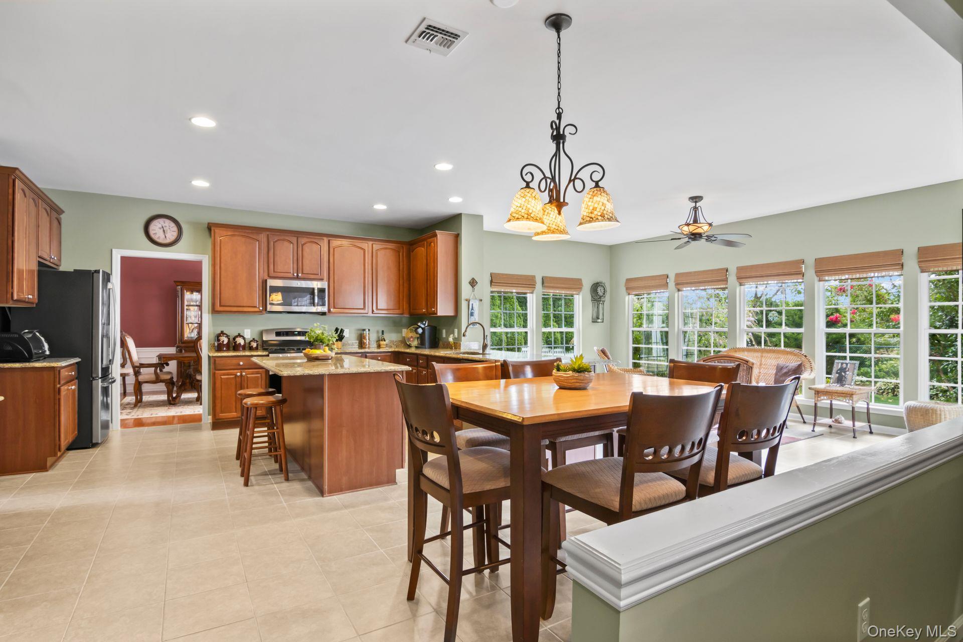 Mount Sinai, New York, 11766, United States, 4 Bedrooms Bedrooms, ,3 BathroomsBathrooms,Residential,For Sale,1934193