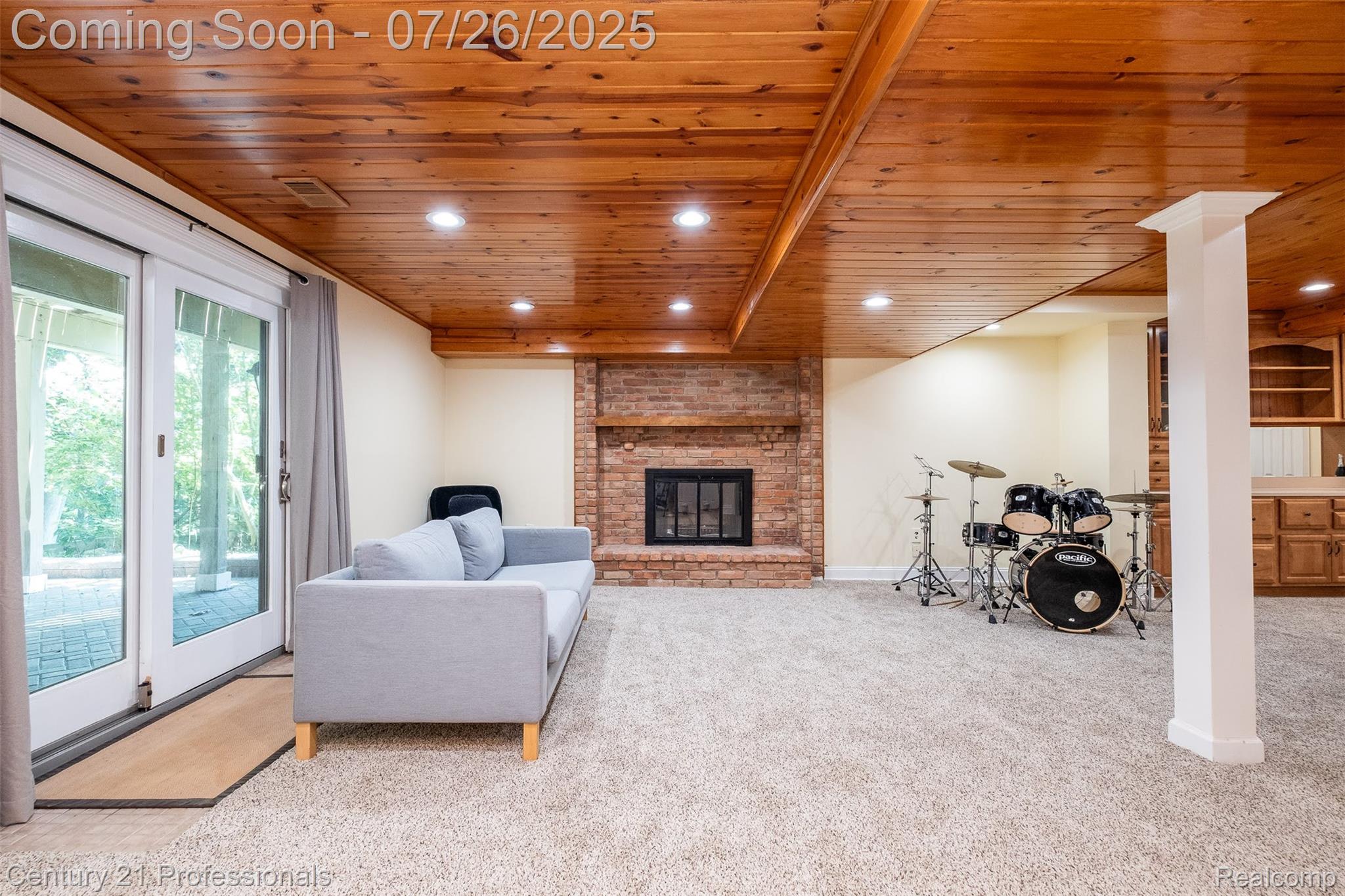 RochesterHills, Michigan, 48309, United States, 3 Bedrooms Bedrooms, ,4 BathroomsBathrooms,Residential,For Sale,1975031