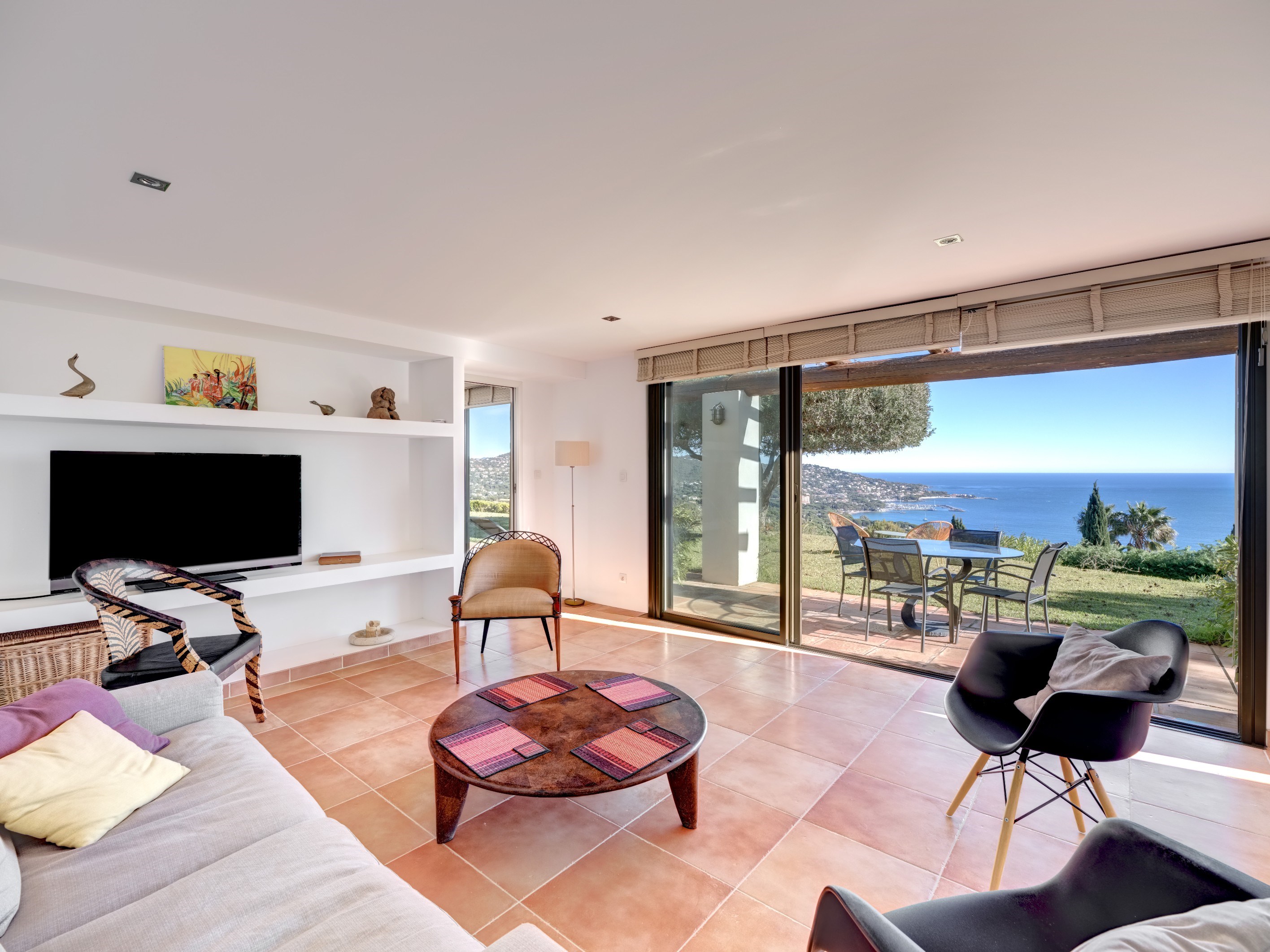  Contemporary villa with panoramic sea view for sale in Sainte-Maxime - 物件實景