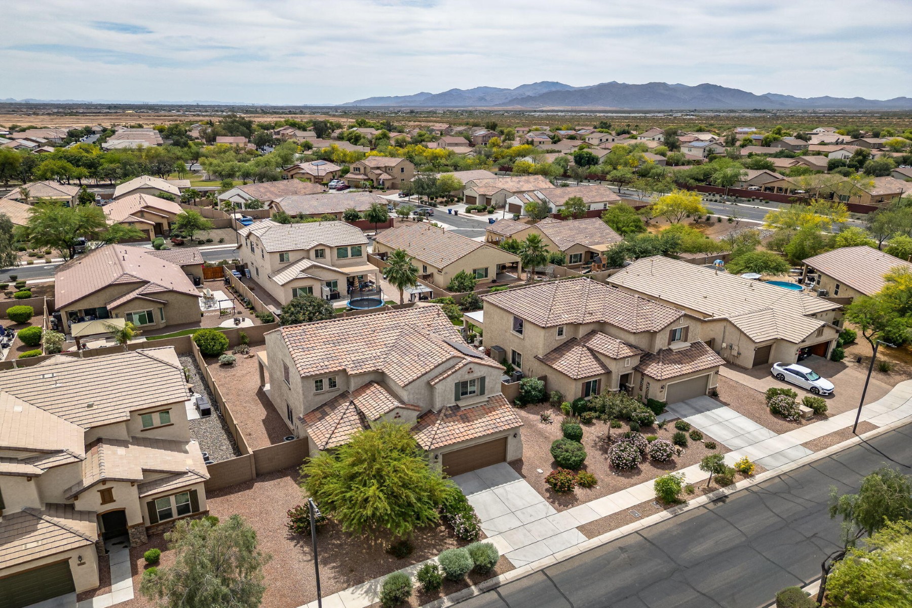  17543 W Buckhorn Trail  Surprise, AZ - 物件實景