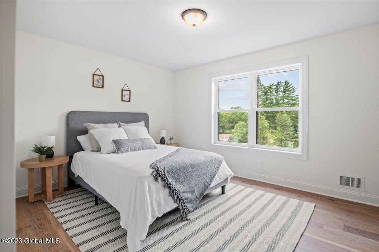Lake George, New York, 12845, United States, 3 Bedrooms Bedrooms, ,3 BathroomsBathrooms,Residential,For Sale,1903586