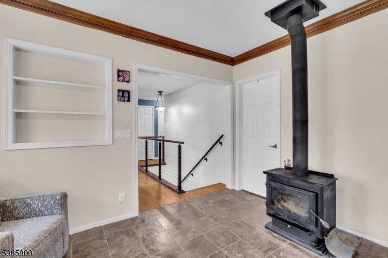 Franklin Twp., New Jersey, 07882, United States, 4 Bedrooms Bedrooms, ,3 BathroomsBathrooms,Residential,For Sale,1957120